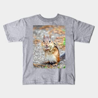 Adorable chipmunk with a smile Kids T-Shirt